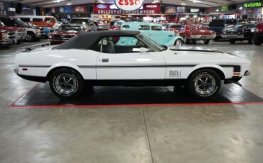 Ford-Other-1972-White-Black-15