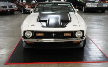 Ford-Other-1972-White-Black-18