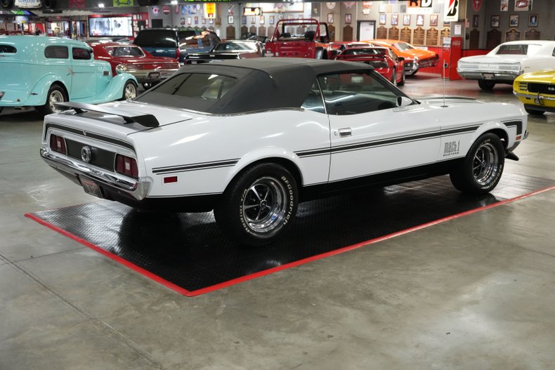 Ford-Other-1972-White-Black-20