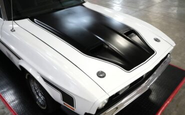 Ford-Other-1972-White-Black-36