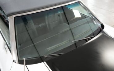 Ford-Other-1972-White-Black-39