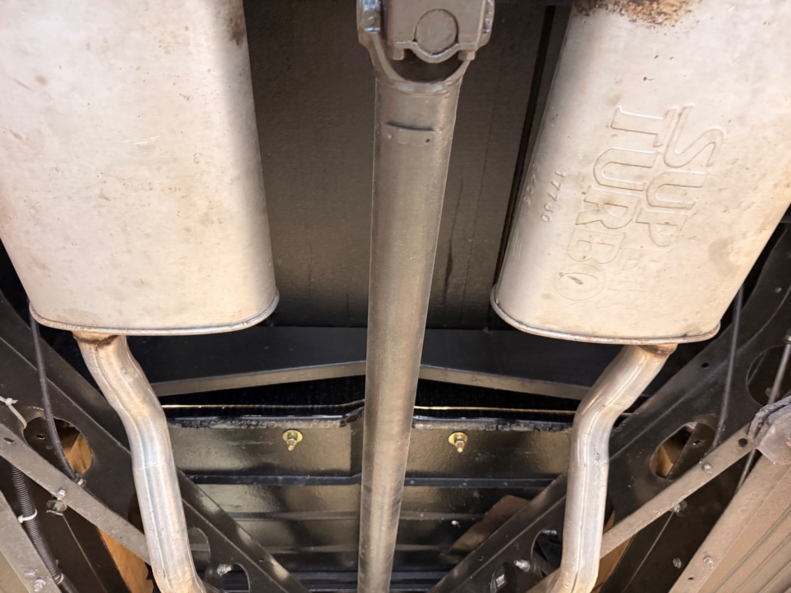 Ford-Other-Pickups-1935-23