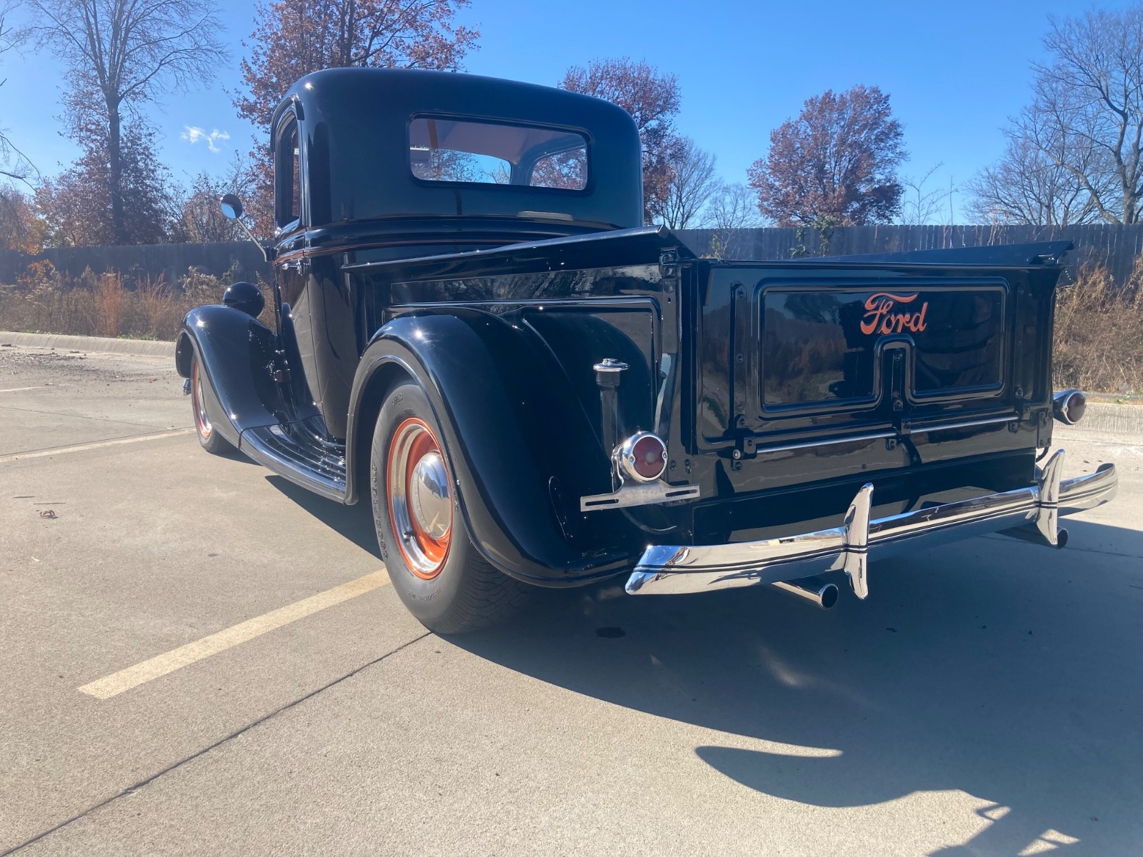 Ford-Other-Pickups-1935-25