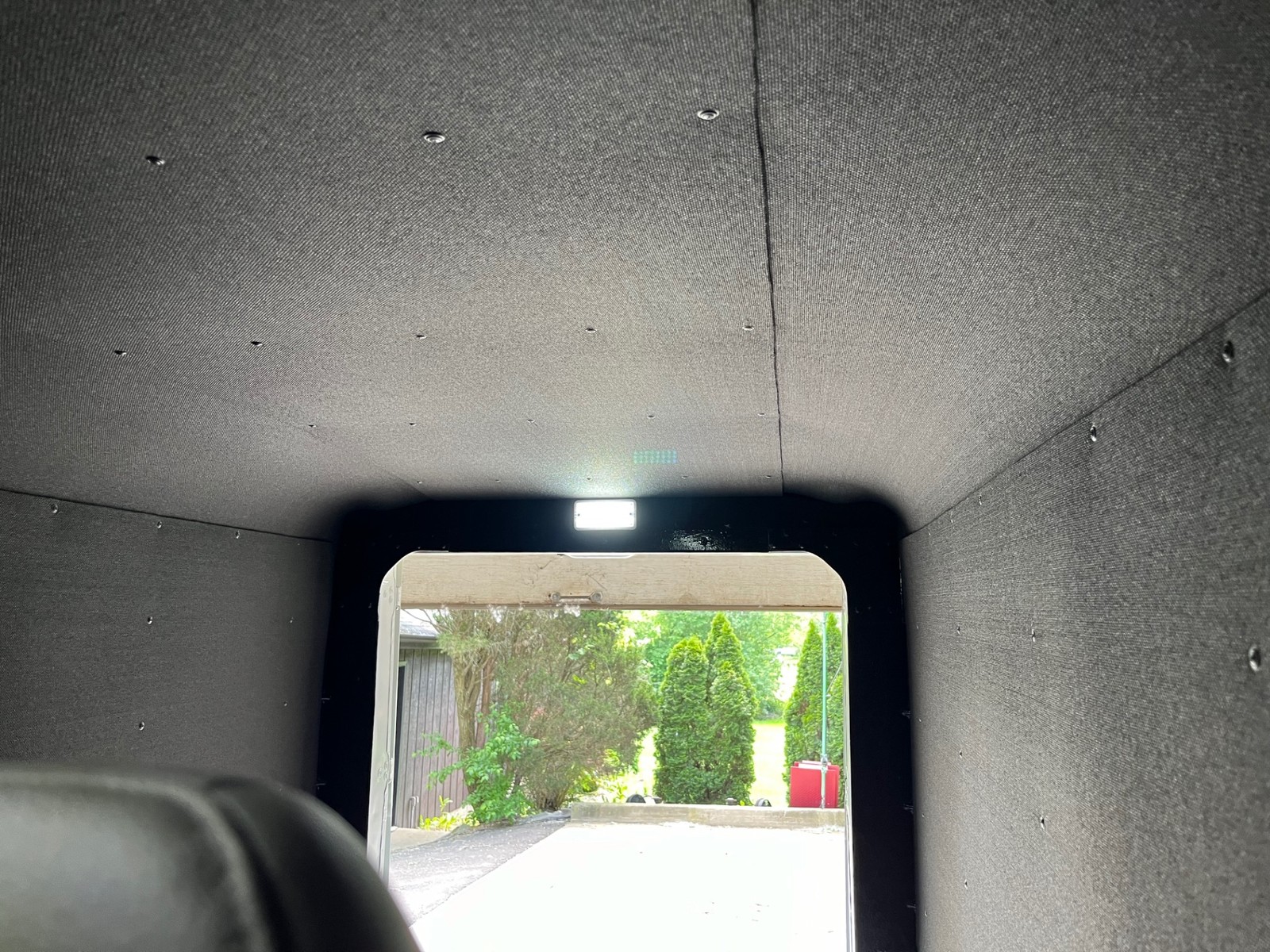 Ford-PANEL-WAGON-1935-13