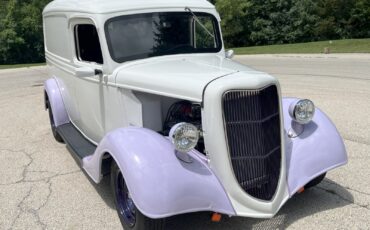 Ford-PANEL-WAGON-1935