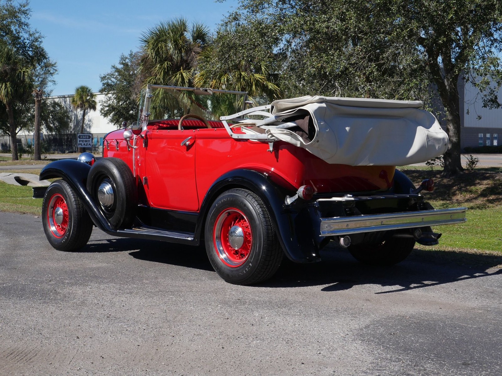 Ford-Phaeton-1929-Convertible-11
