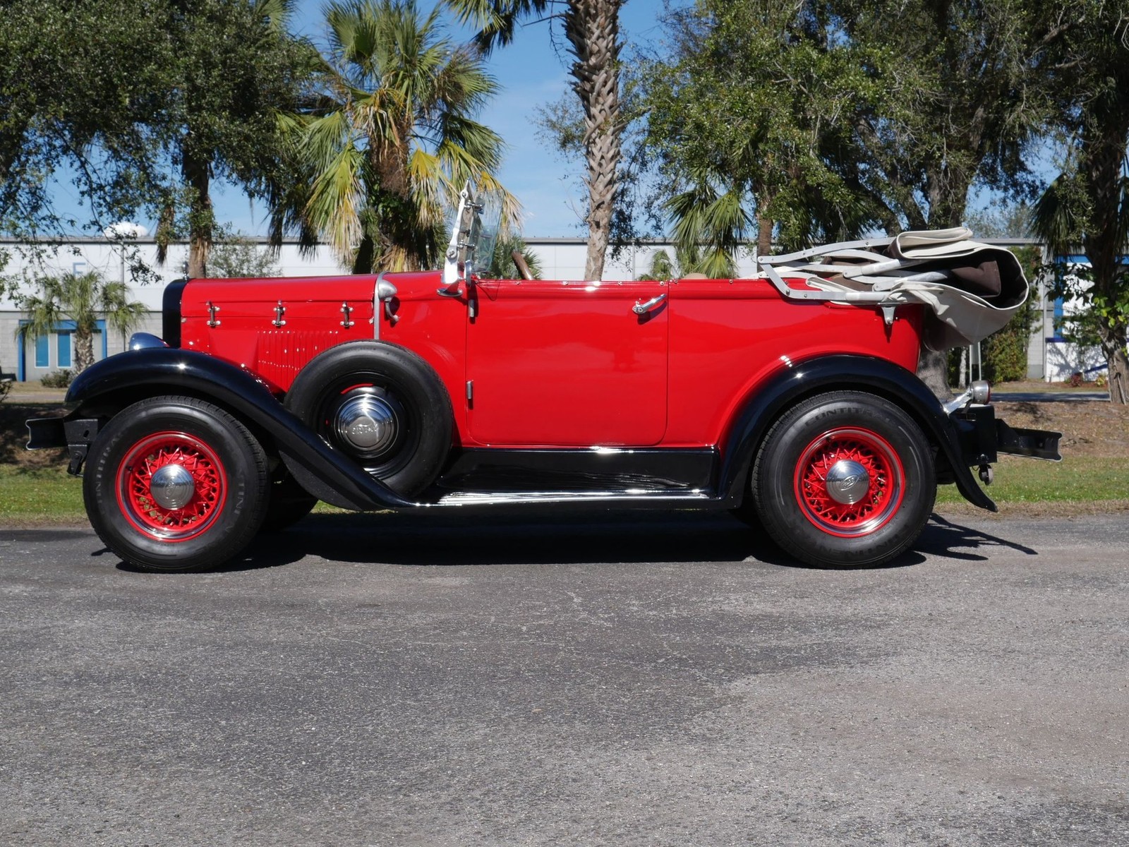 Ford-Phaeton-1929-Convertible-14