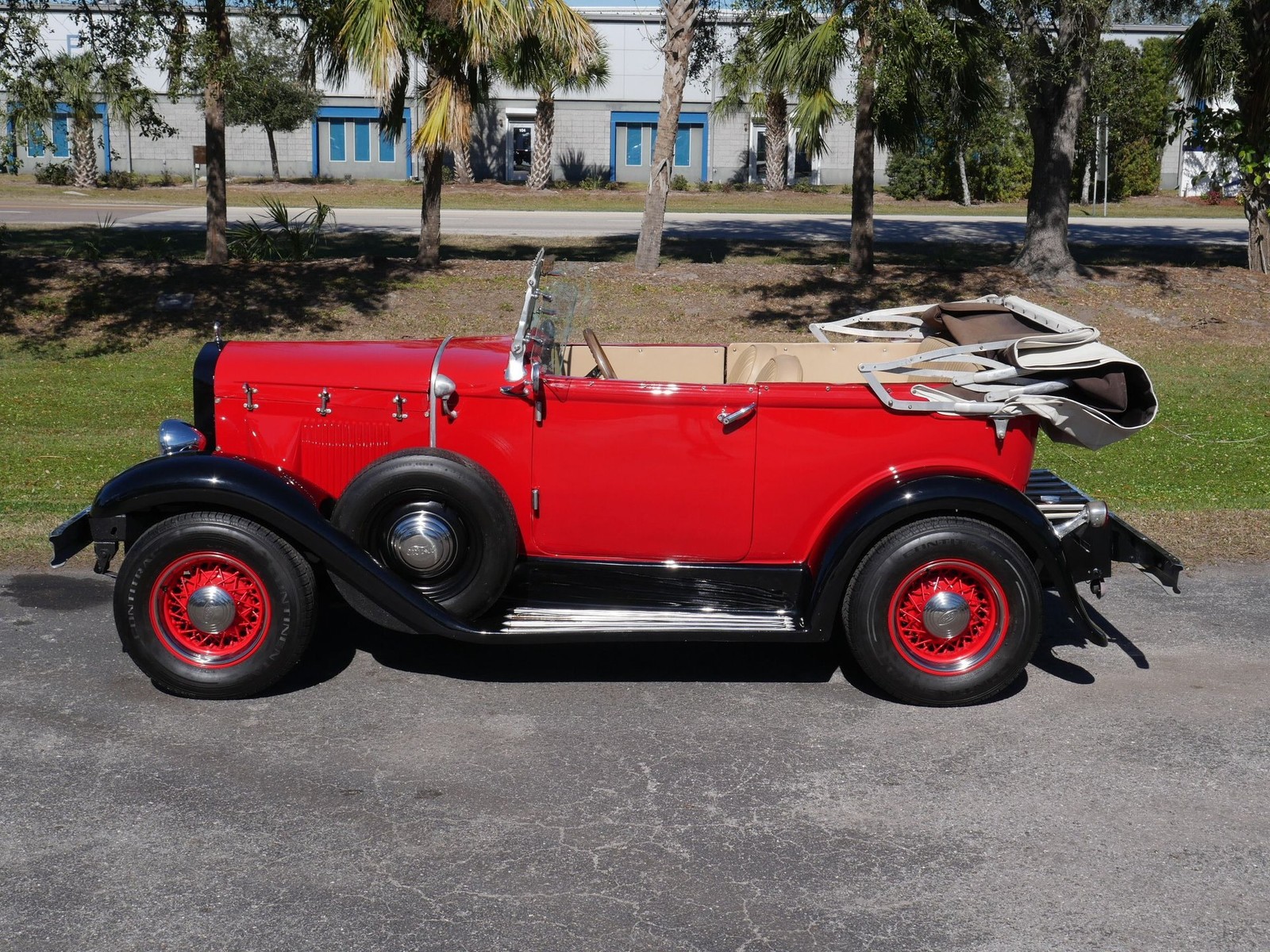 Ford-Phaeton-1929-Convertible-15