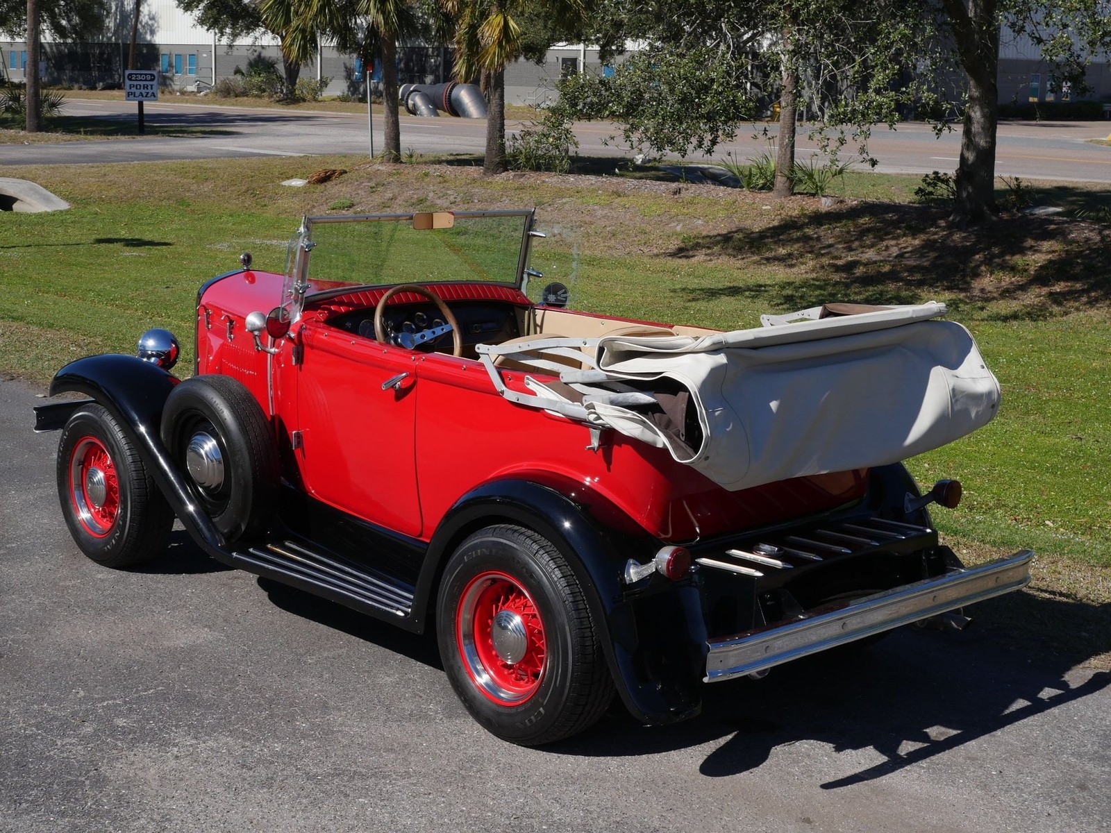 Ford-Phaeton-1929-Convertible-17