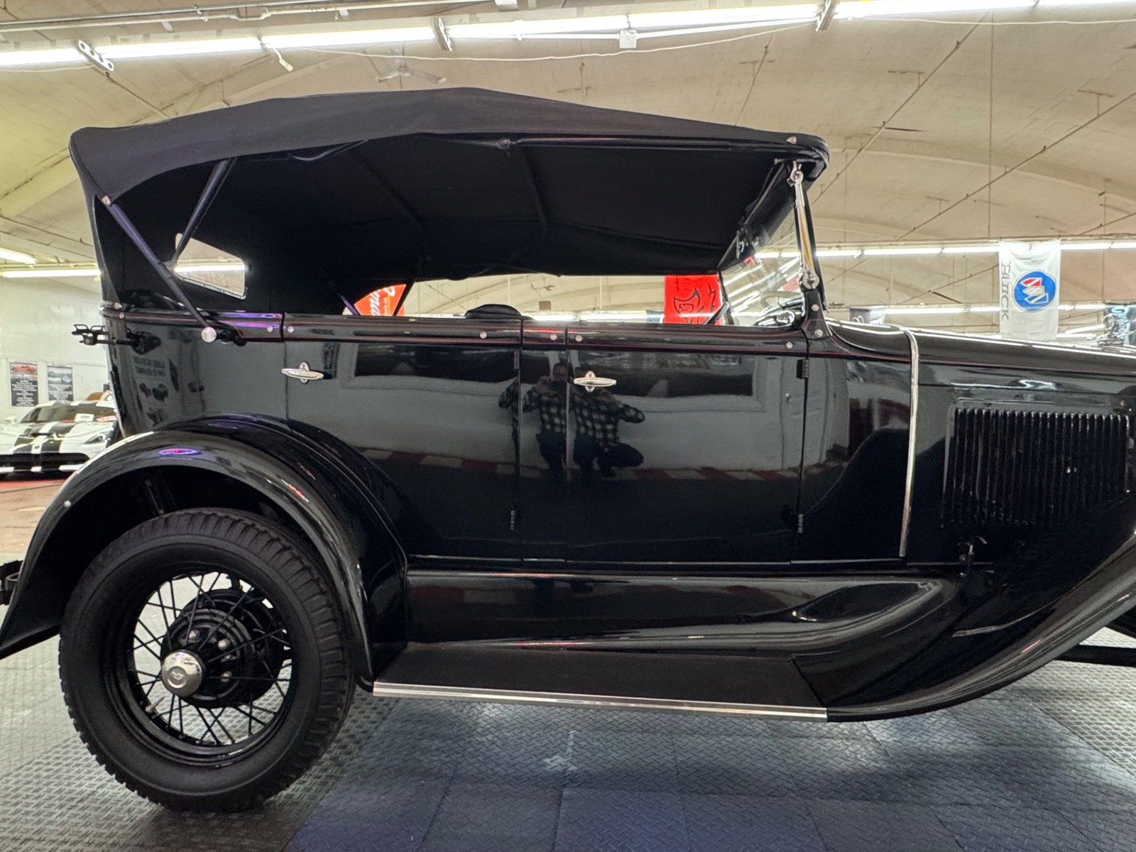 Ford-Phaeton-1931-23