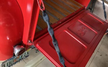 Ford-Pickup-1951-Red-Black