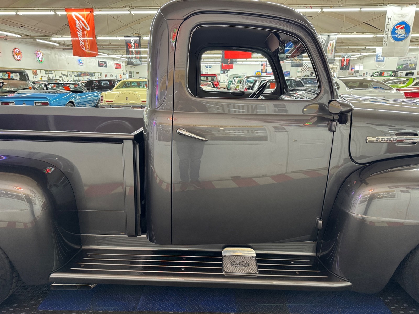 Ford-Pickup-1952-33