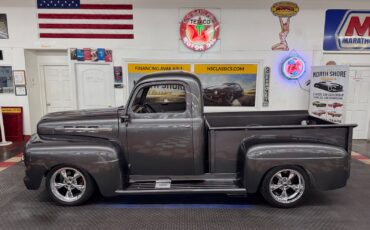 Ford-Pickup-1952-4
