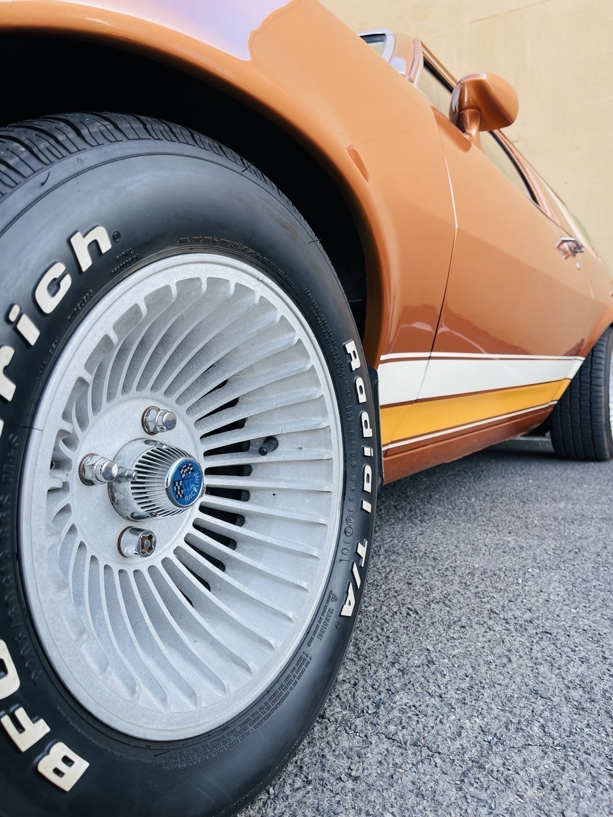 Ford-Pinto-1977-Wagon-9