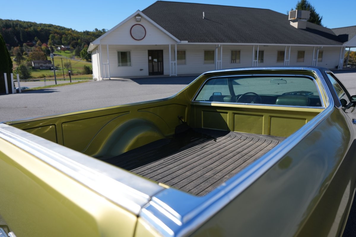 Ford-Ranchero-1973-Truck-37