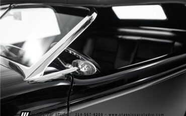 Ford-Roadster-1932-2dr-Car-17