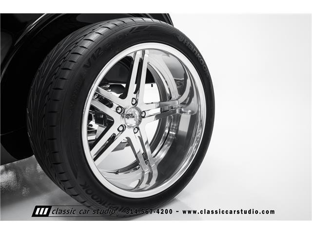 Ford-Roadster-1932-2dr-Car-22