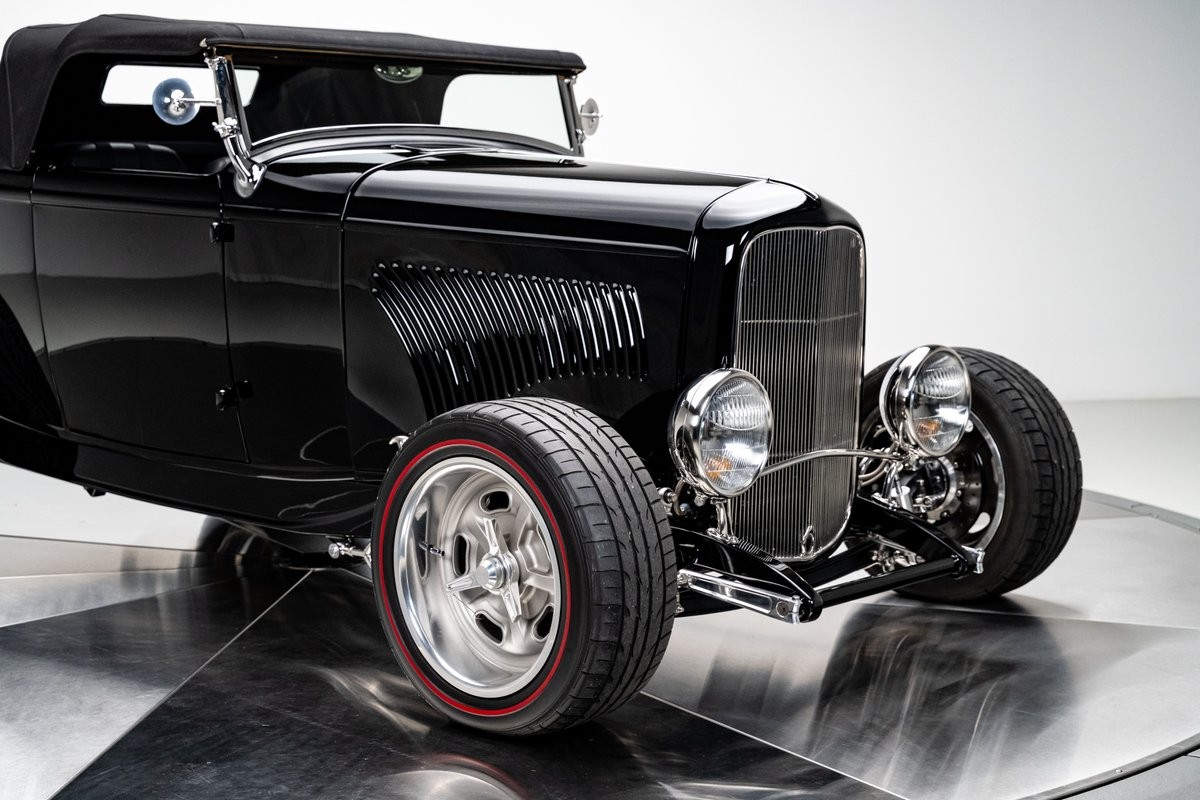 Ford-Roadster-1932-Roadster-12