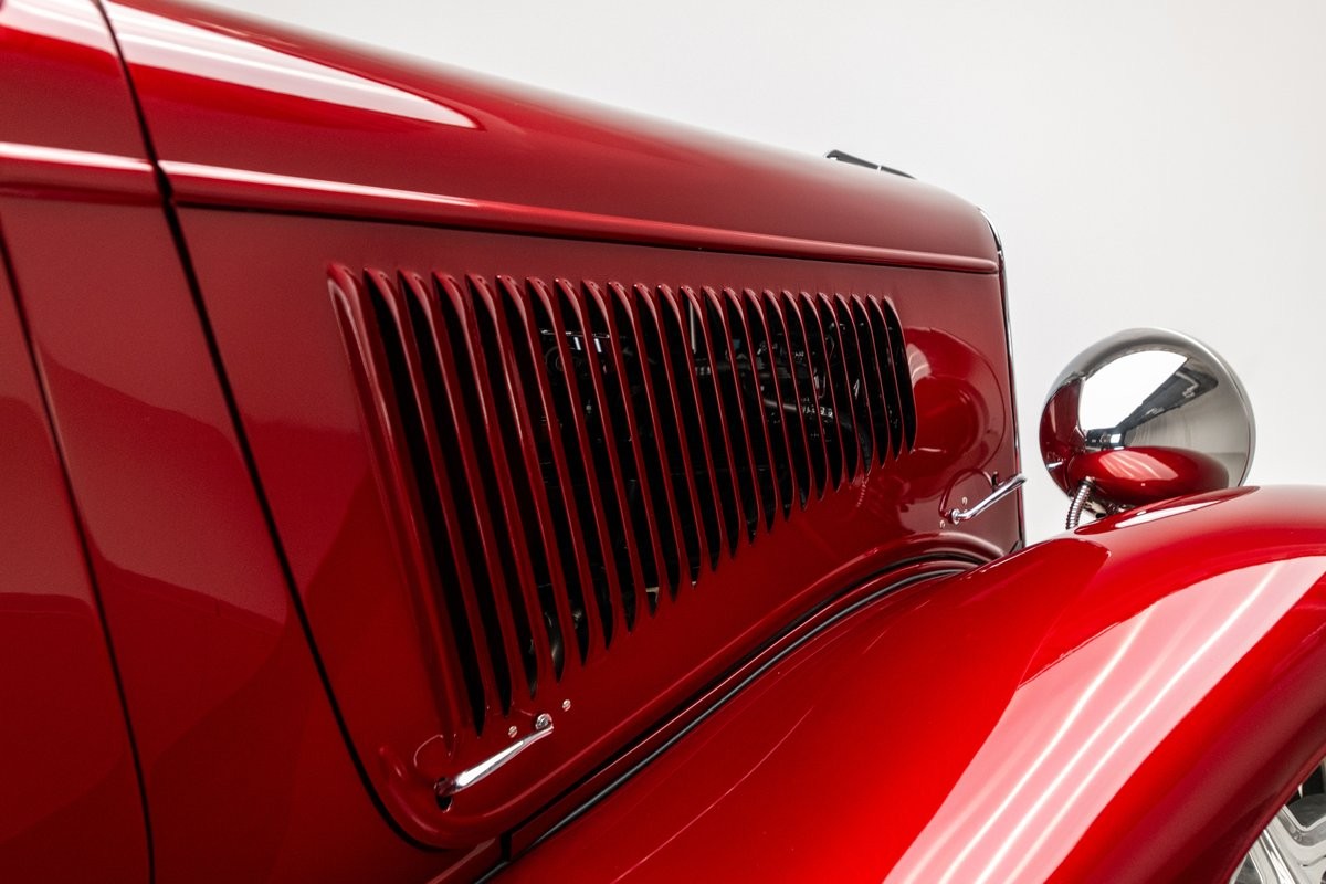 Ford-Sedan-1934-Sedan-11