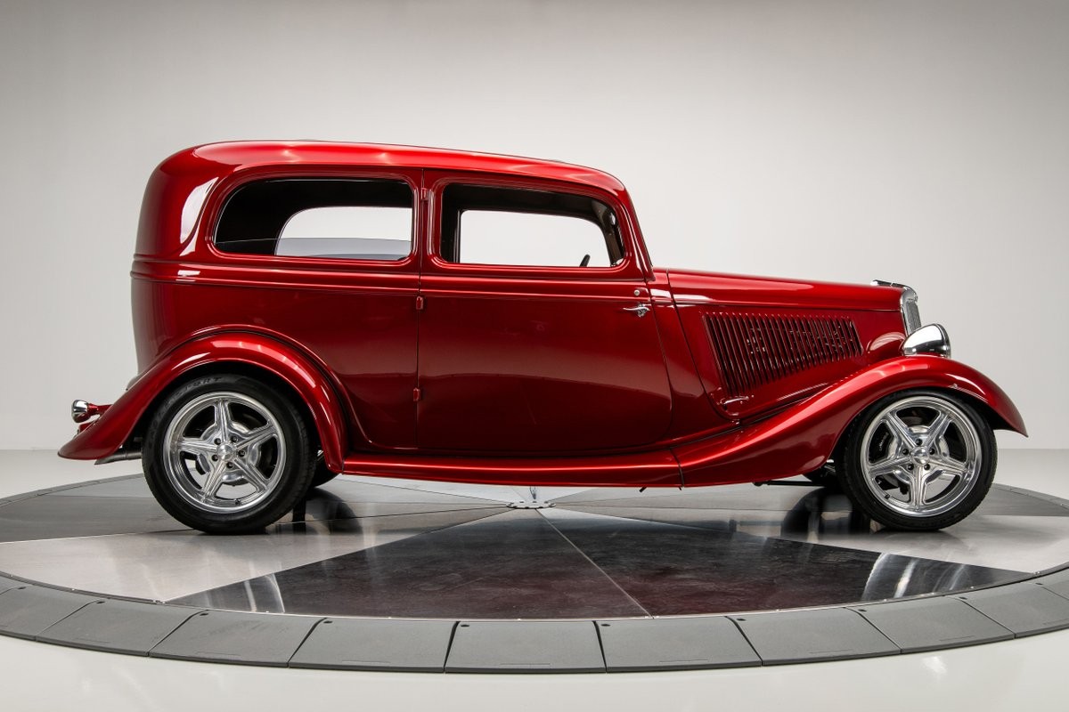 Ford-Sedan-1934-Sedan-12