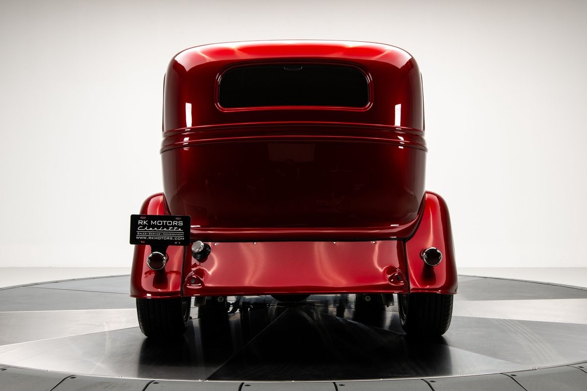 Ford-Sedan-1934-Sedan-15