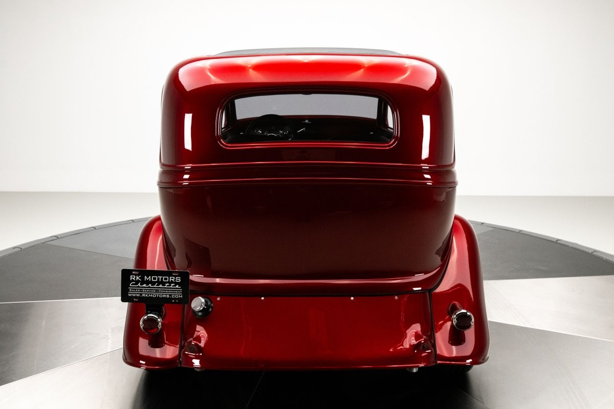 Ford-Sedan-1934-Sedan-16