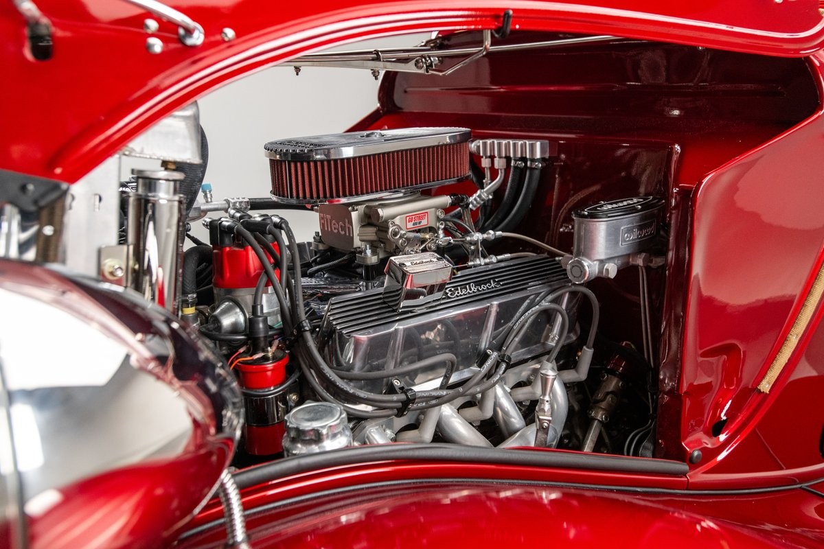 Ford-Sedan-1934-Sedan-19