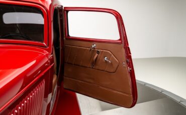 Ford-Sedan-1934-Sedan-28