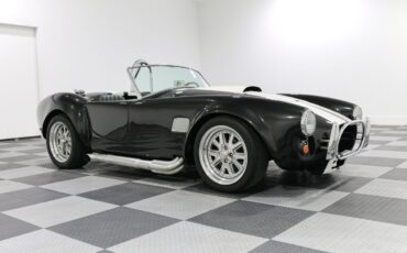 Ford-Shelby-Cobra-1966-Roadster