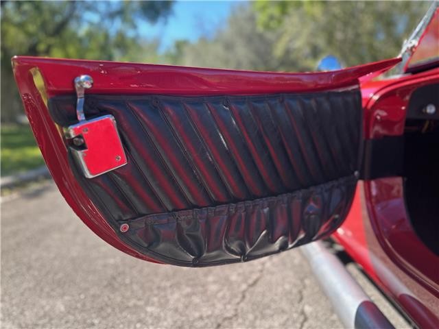 Ford-Shelby-Cobra-Kit-Car-1965-Coupe-14