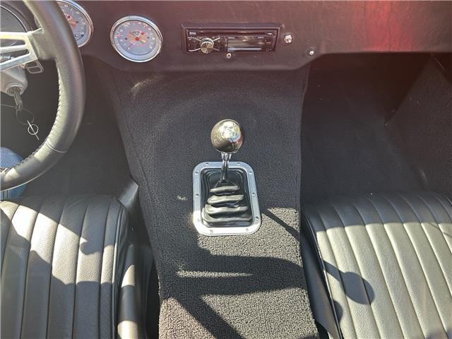 Ford-Shelby-Cobra-Kit-Car-1965-Coupe-17