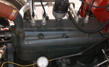 Ford-Speedster-1929-Orange-Burgundy-12