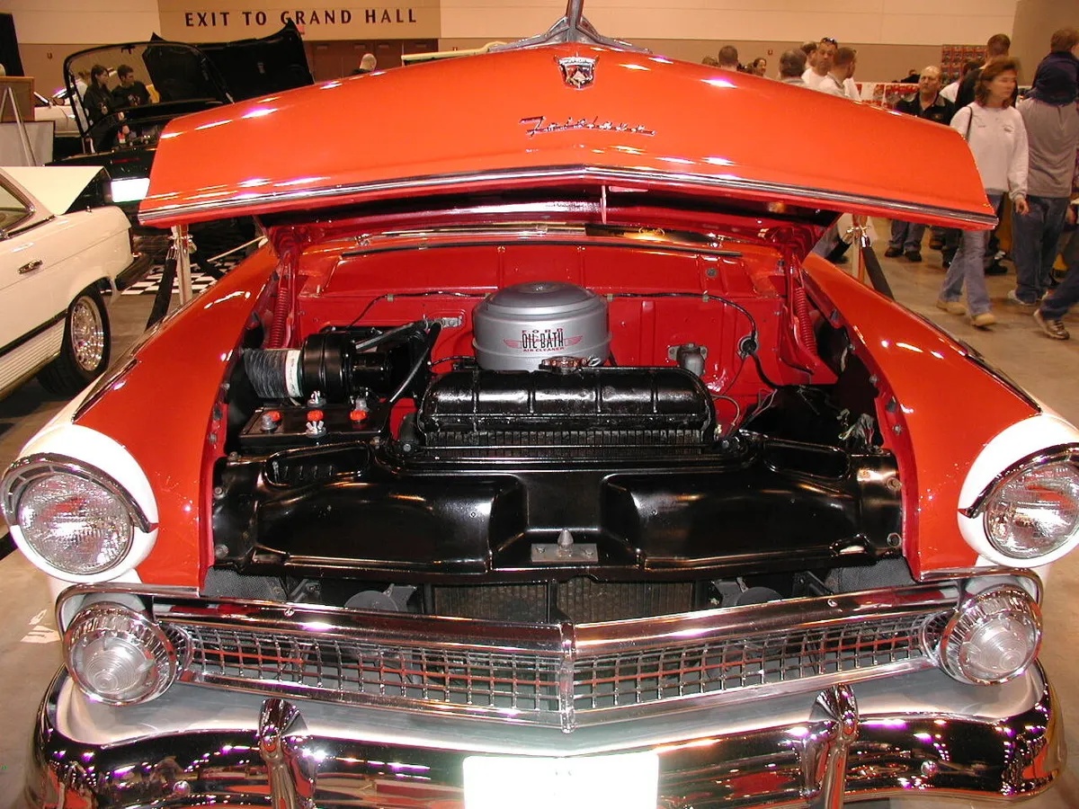 Ford-Sunliner-1955-Red-And-While-Red-And-White-1