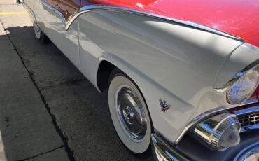 Ford-Sunliner-1955-Red-And-While-Red-And-White-11