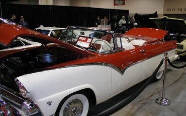 Ford-Sunliner-1955-Red-And-While-Red-And-White-2