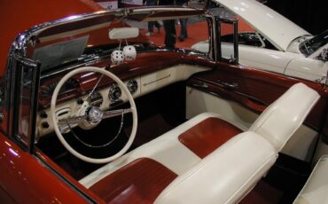 Ford-Sunliner-1955-Red-And-While-Red-And-White-5