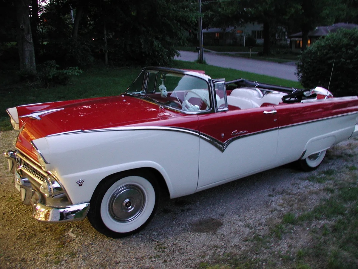 Ford-Sunliner-1955-Red-And-While-Red-And-White-6
