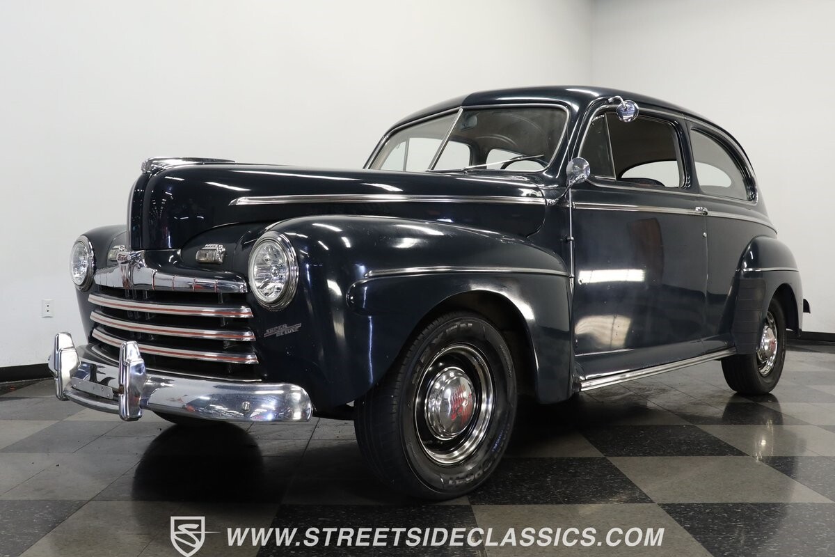 Ford-Super-Deluxe-1946-Sedan-20