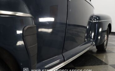 Ford-Super-Deluxe-1946-Sedan-26