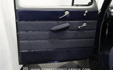 Ford-Super-Deluxe-1946-Sedan-34