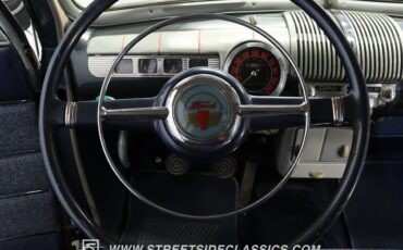 Ford-Super-Deluxe-1946-Sedan-36