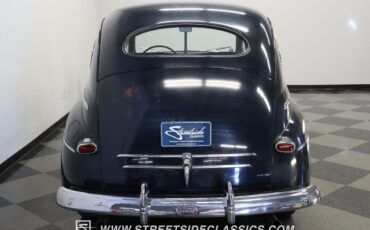 Ford-Super-Deluxe-1946-Sedan-8