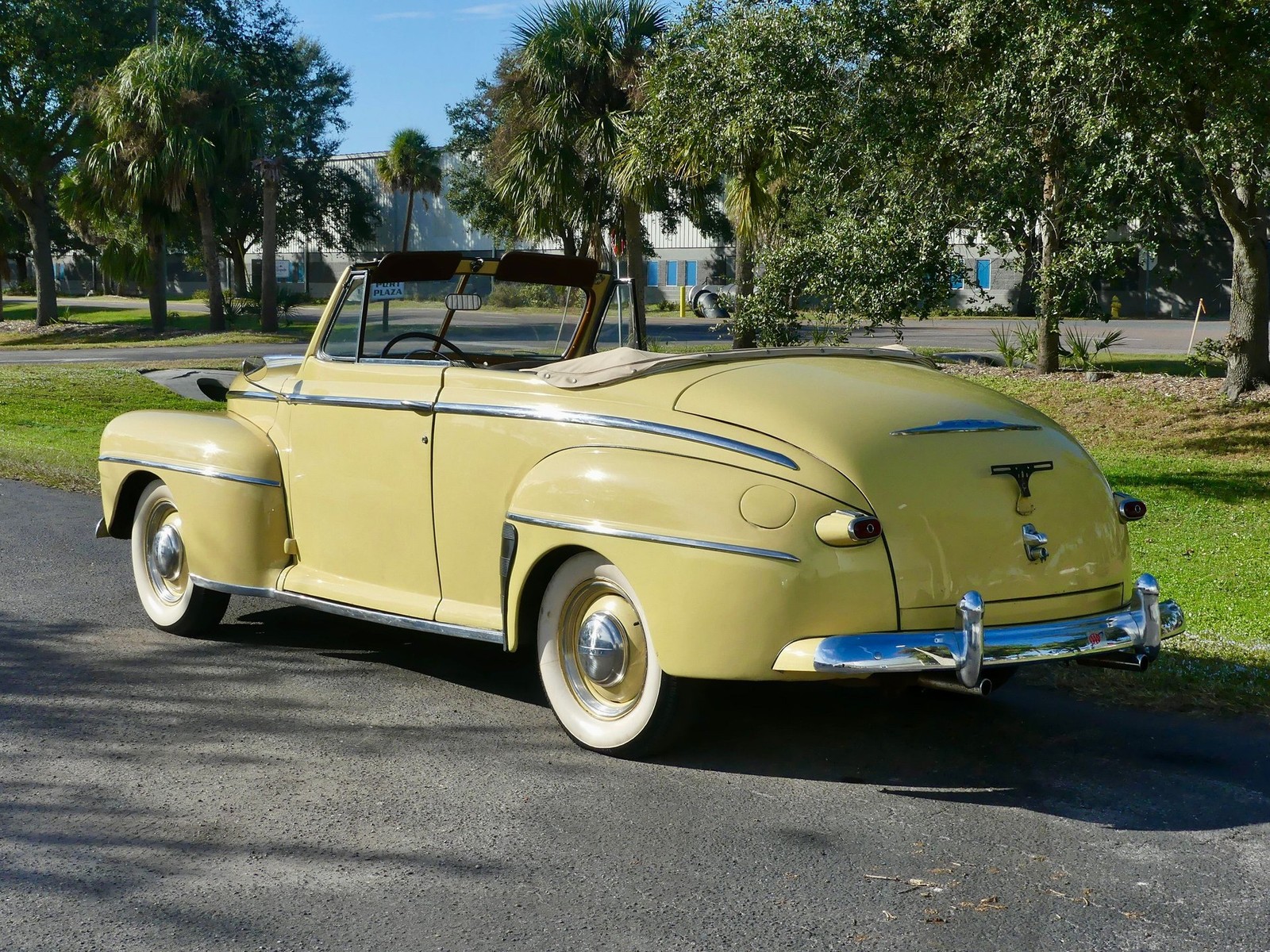Ford-Super-Deluxe-1948-Convertible-13