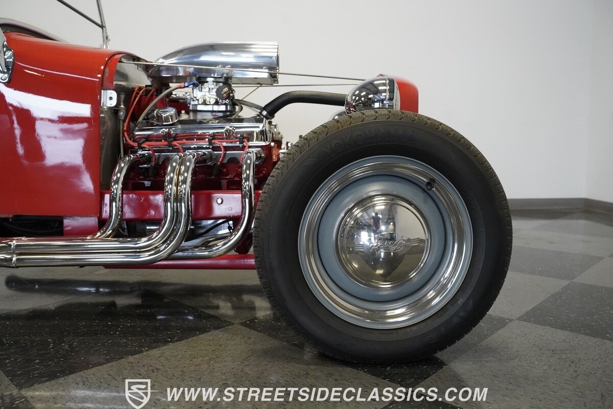 Ford-T-Bucket-1927-Roadster-16