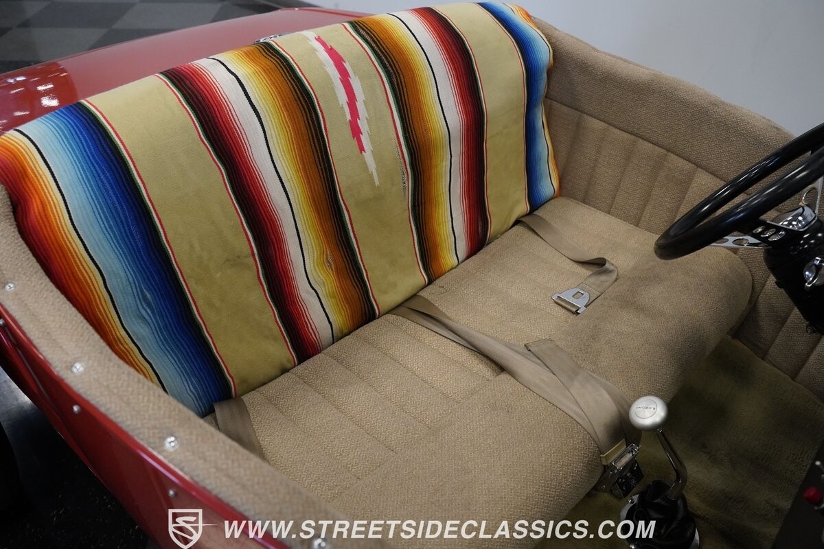 Ford-T-Bucket-1927-Roadster-21