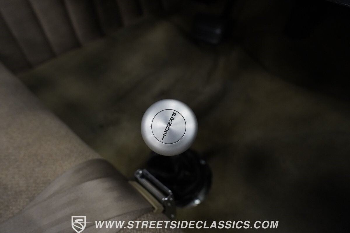 Ford-T-Bucket-1927-Roadster-24