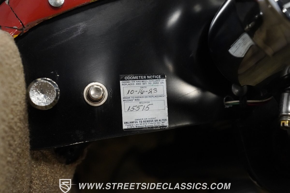 Ford-T-Bucket-1927-Roadster-29