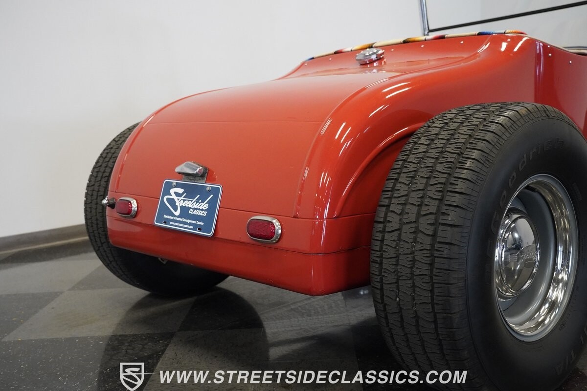 Ford-T-Bucket-1927-Roadster-8