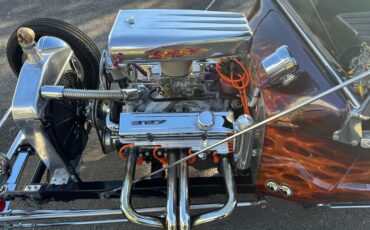 Ford-T-bucket-1923-Deep-Purple-Metallic-Black-9