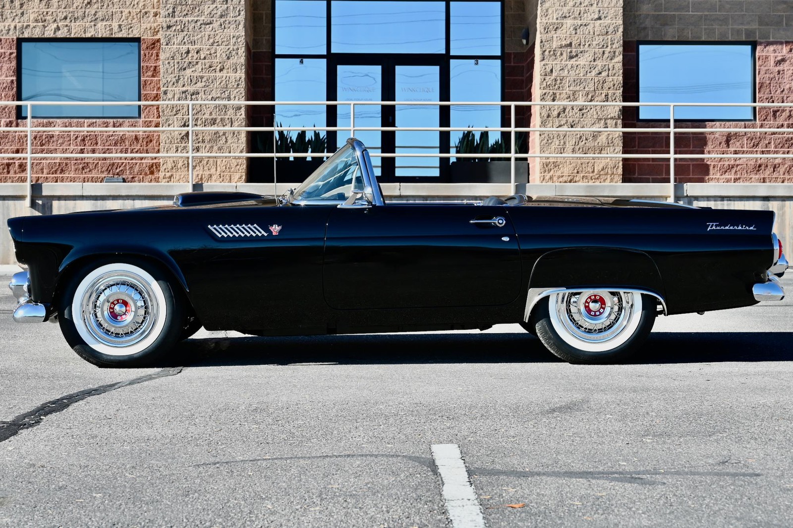 Ford-Thunderbird-1955-3